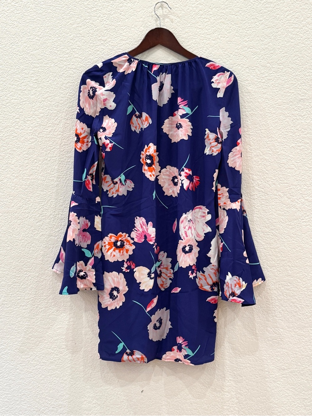 NWOT Yumi Kim Silk Floral Shift Dress Small Bell Sleeve Boho Cocktail Mini - Picture 5 of 11